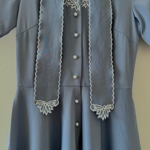 Voodoo Vixen Bluebell Blue Midi Dress with White Embroidery - Picture 8 of 9